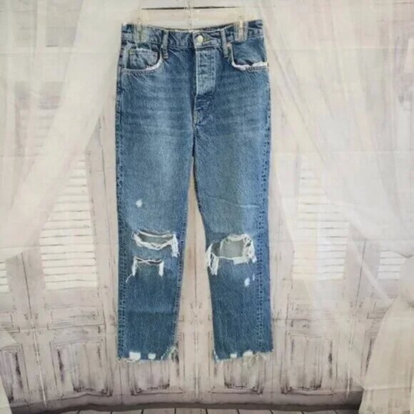 We The Free Distressed Jeans - Picture 1 of 2